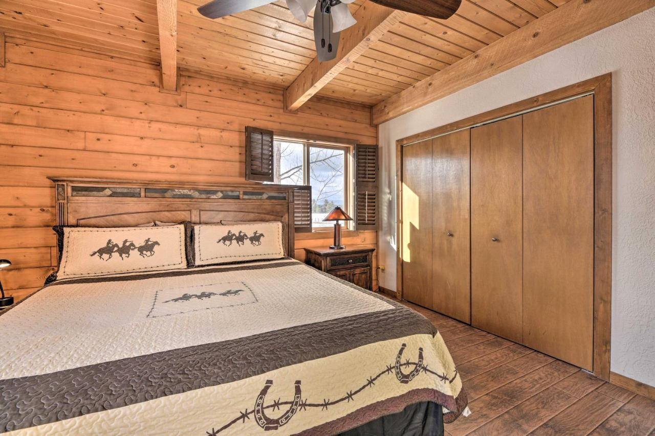 Rustic Village Lake Cabin Escape With Deck And Grill! Пагоса Спрингс Екстериор снимка